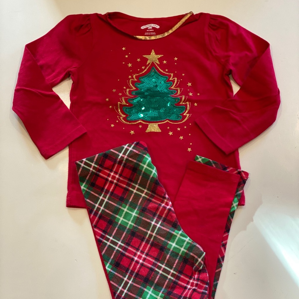 VGUC 4T HOLIDAY PAJAMAS